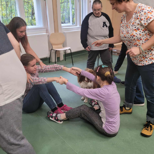 566355984_1327723449087956_28952652305794317_n